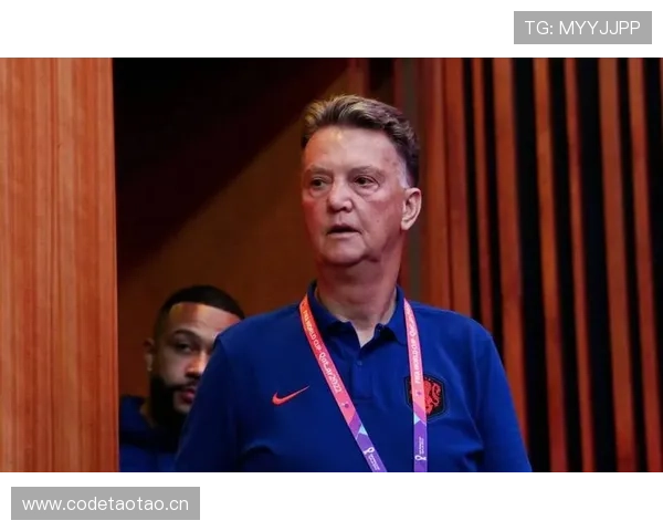 斯卡洛尼执教风格解析：务实战术与防守反击体系